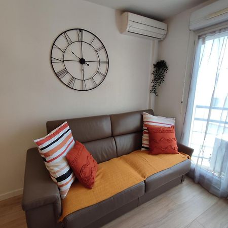 Appartement Climatise Avec Parking A 6Min A Pied De La Gare St Charles Marseille Bagian luar foto