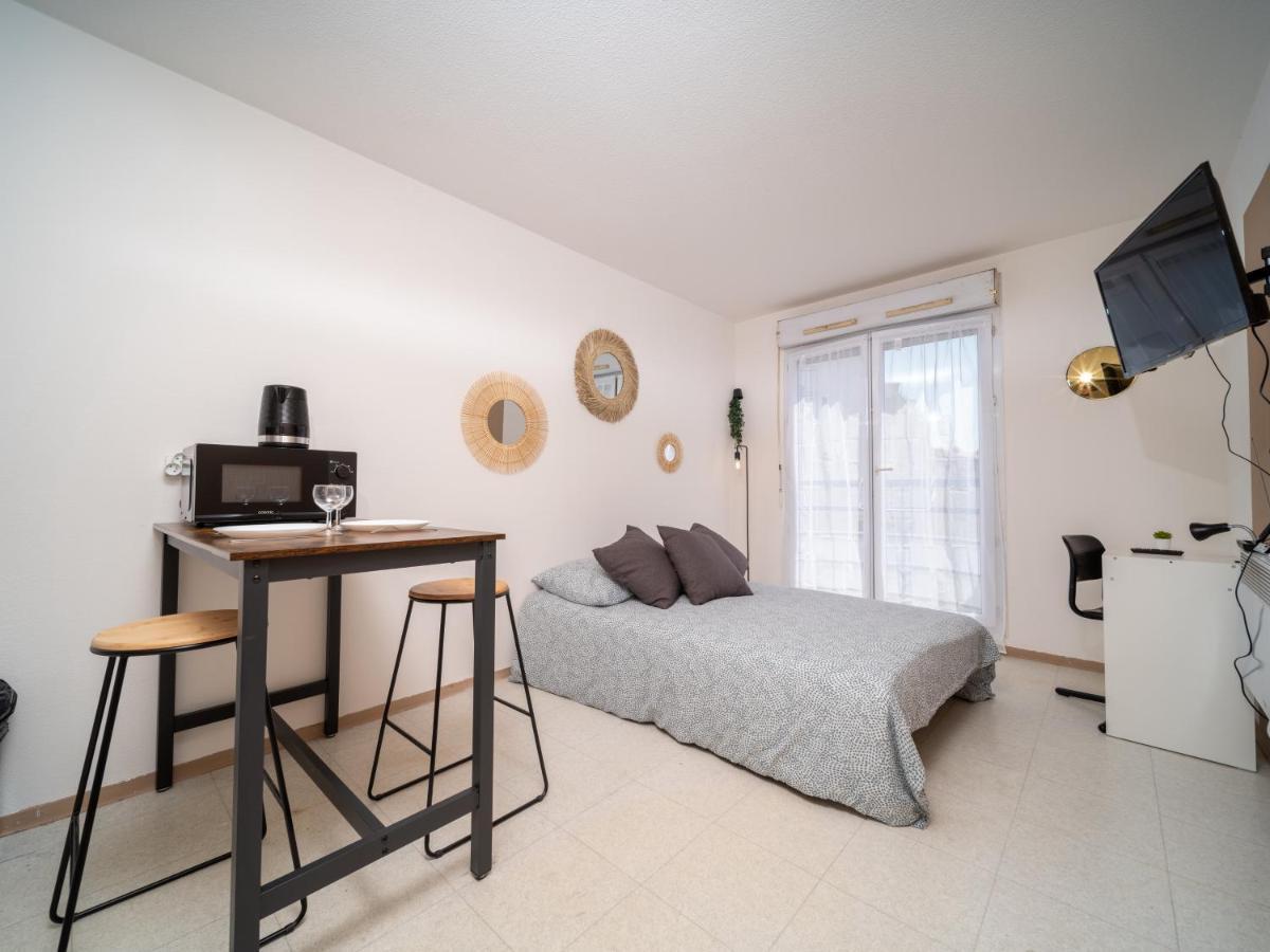 Appartement Climatise Avec Parking A 6Min A Pied De La Gare St Charles Marseille Bagian luar foto