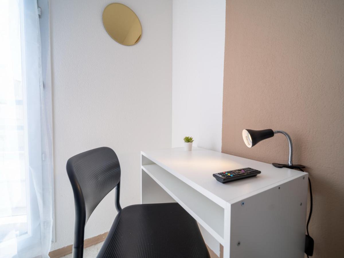 Appartement Climatise Avec Parking A 6Min A Pied De La Gare St Charles Marseille Bagian luar foto
