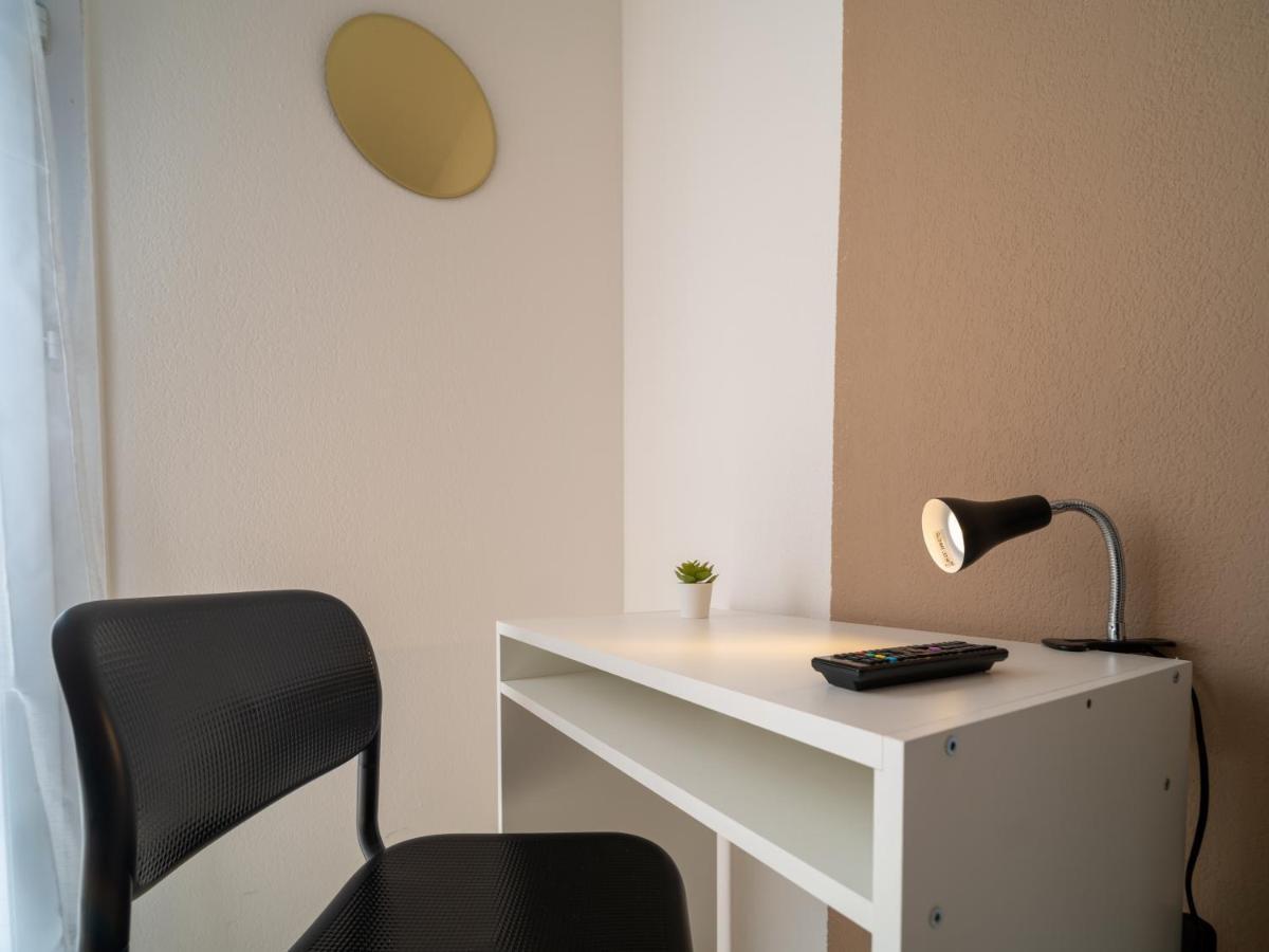 Appartement Climatise Avec Parking A 6Min A Pied De La Gare St Charles Marseille Bagian luar foto