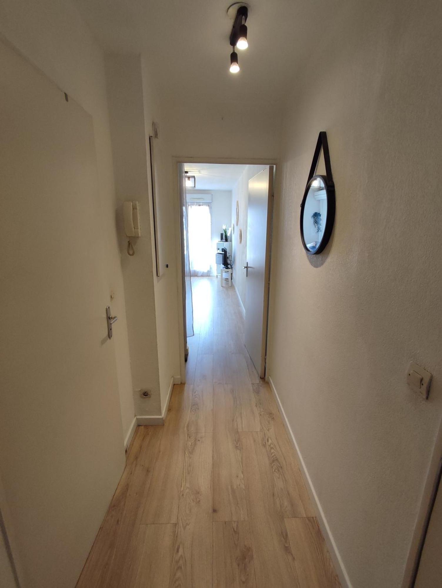 Appartement Climatise Avec Parking A 6Min A Pied De La Gare St Charles Marseille Bagian luar foto